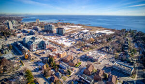 Aerial view highlighting proximity to Lake Ontario near 320 and 322 Lakeshore Road West